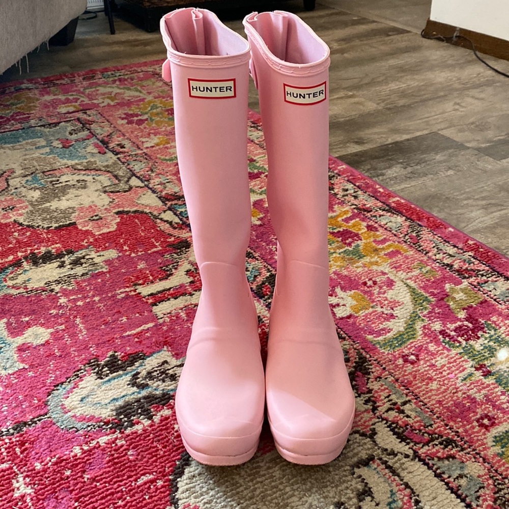 COPY - Light pink hunter boots gently used